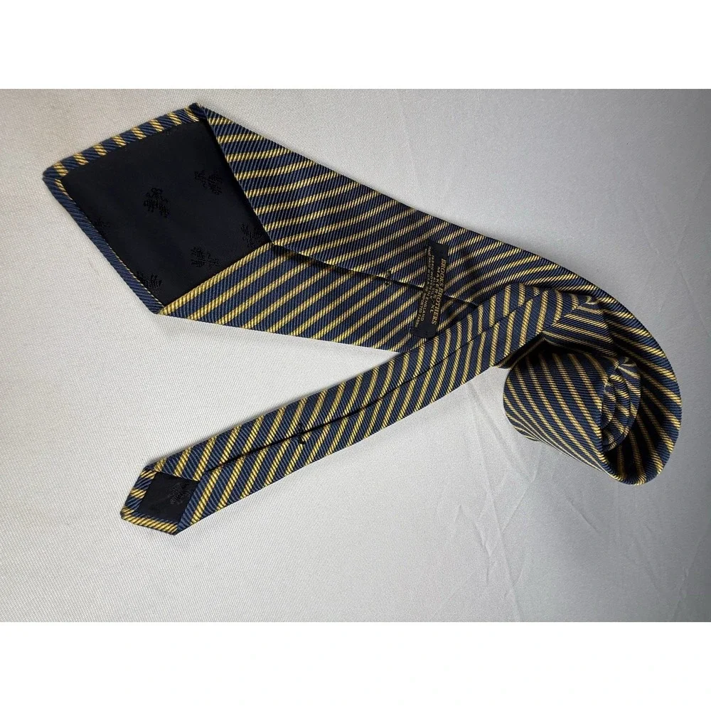 Brooks Brothers Makers Gold‎ Blue  Horizontal Stripe Tie 100% Silk Made in USA